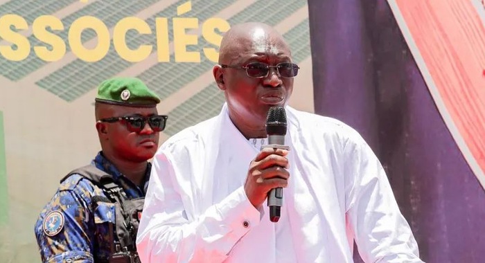 Energie solaire : Laye Sékou promet la fin de “l’abandon” de Linsan et place Kamissaya en première ligne