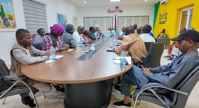 Statut particulier de l’éducation : sous menace de grève, ce que gouvernement et syndicats ont réellement décidé