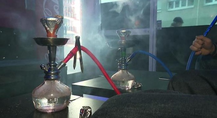 Procès pour nuisances sonores : un gérant d’un chicha lounge jugé au TPI de Dixinn