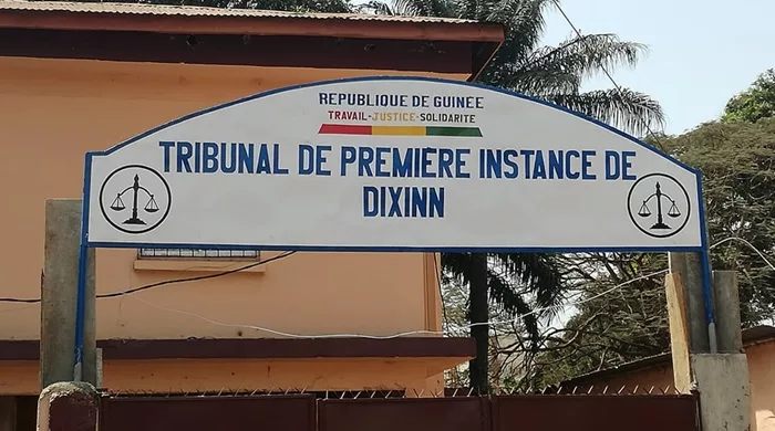 TPI de Dixinn : Lamarana Bah condamné à 6 mois de prison pour le vol d’une table