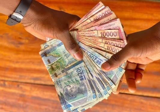 1er mai en Guinée : le travailleur privé de son argent, privé de sa fête